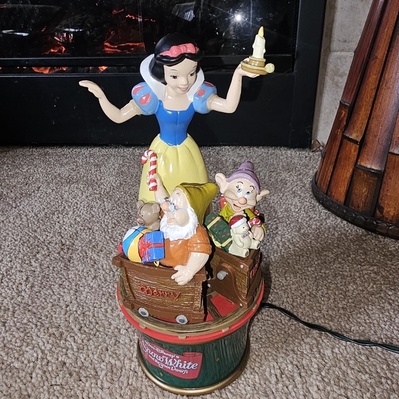 Disney Other - Mr. Christmas Disney's Snow White and the Seven Dwarfs Twirling Table Piece.